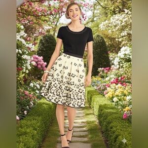 Talbots Black and Cream Butterfly A-Line Skirt  size 6